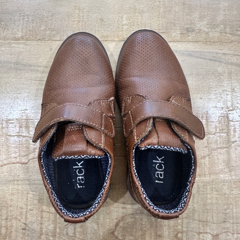 Nordstrom Rack boys brown faux leather Velcro dress shoes